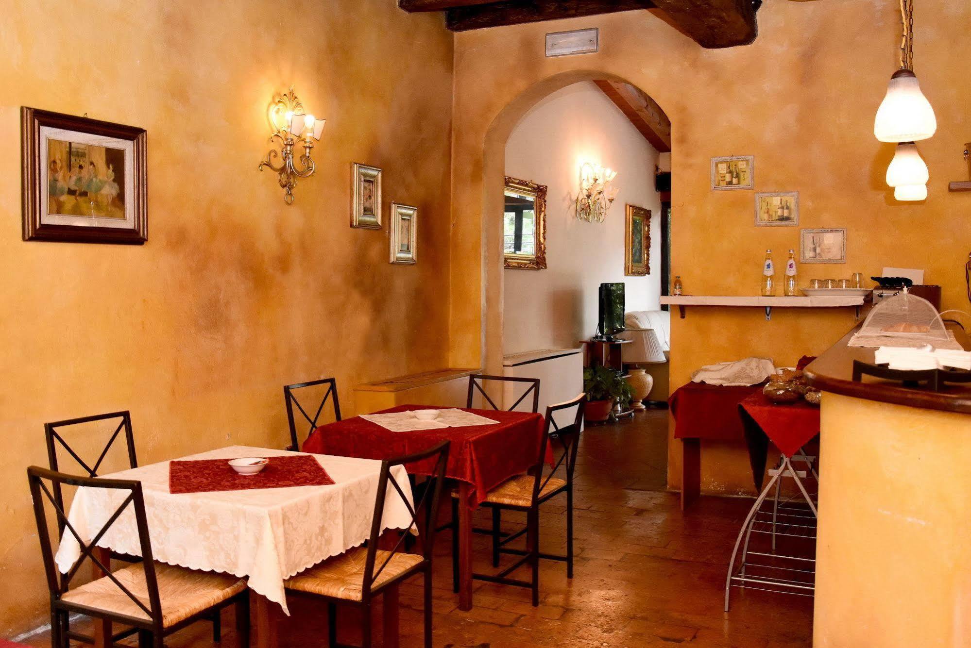 Albergo Dimora Storica Antica Hostelleria Crema Dış mekan fotoğraf