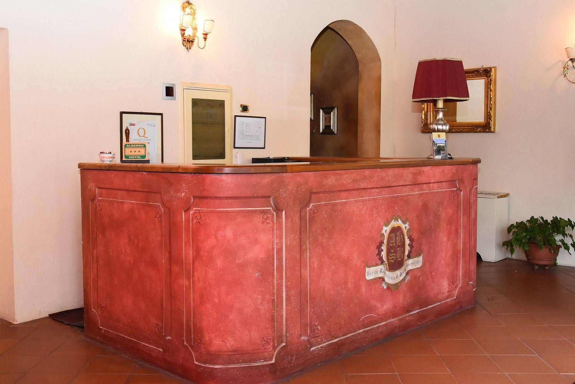 Albergo Dimora Storica Antica Hostelleria Crema Dış mekan fotoğraf
